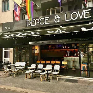  Auberge de jeunesse Peace &