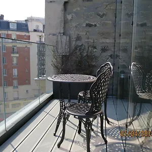 4* Hotel Eiffel Mademoiselle